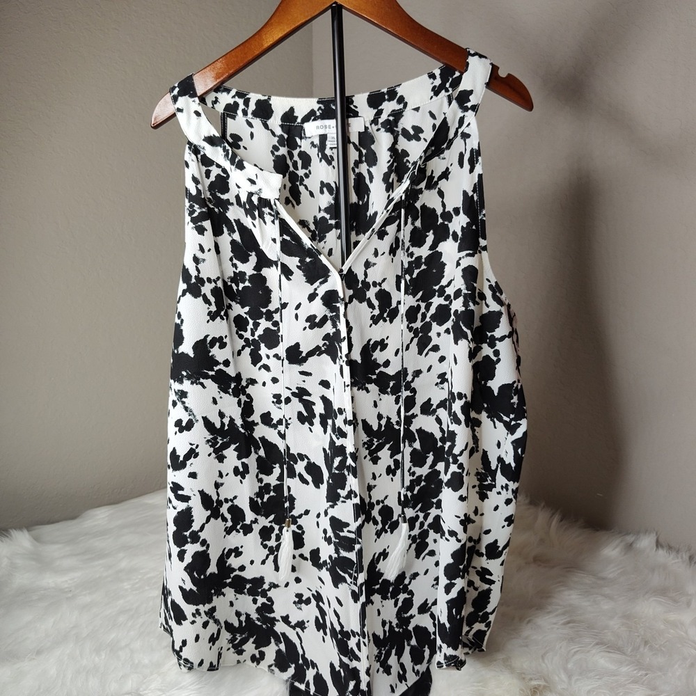 Rose + Olive Tank Top Womens XL  Black White Abstract Sleeveless Tassel Blouse